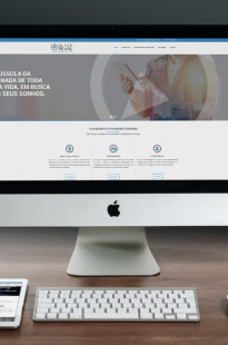 Capa de Porfólio da Ilustratégica