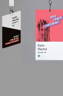 Capa de Porfólio da Comum Design