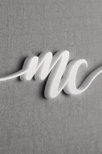 Capa de Porfólio da Comum Design