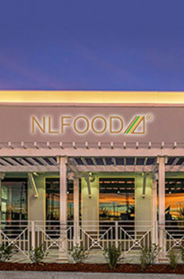 Capa de Porfólio da Wings Design E Comunicação