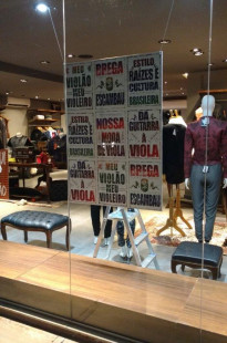 Capa de Porfólio da Instart Mídia