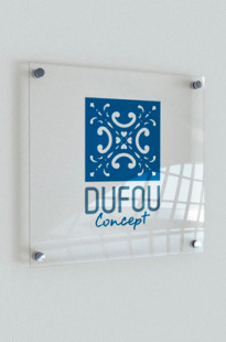 Capa de Porfólio da Petrolini Branding