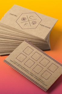 Capa de Porfólio da Agência Born