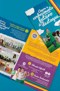 Capa de Porfólio da Yuri Mazzoni