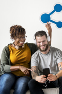 Capa de Porfólio da Nairuz Consultoria Digital