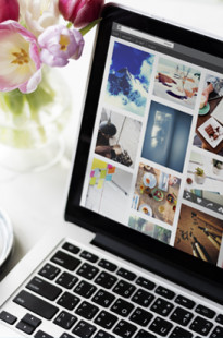 Capa de Porfólio da Nairuz Consultoria Digital