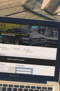 Capa de Porfólio da Stúdio Orelhão