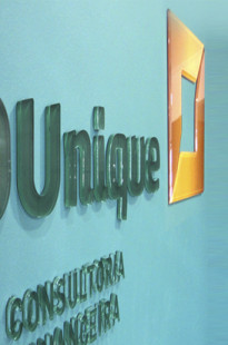 Capa de Porfólio da Eixo Estratégico Design