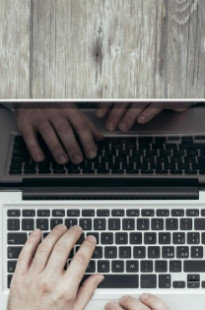 Capa de Porfólio da Gestão De Redes E Divulgações