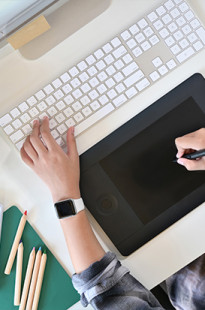 Capa de Porfólio da Tati • Marketing & Design